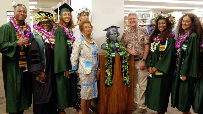 Commemorative sculpture honouring Alice Augusta Ball at the University of Hawaiʻi.